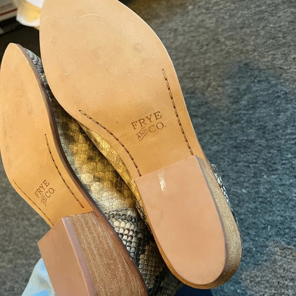 Frye Snakeskin Mules Boots, size 7.5 - Picture 5 of 9